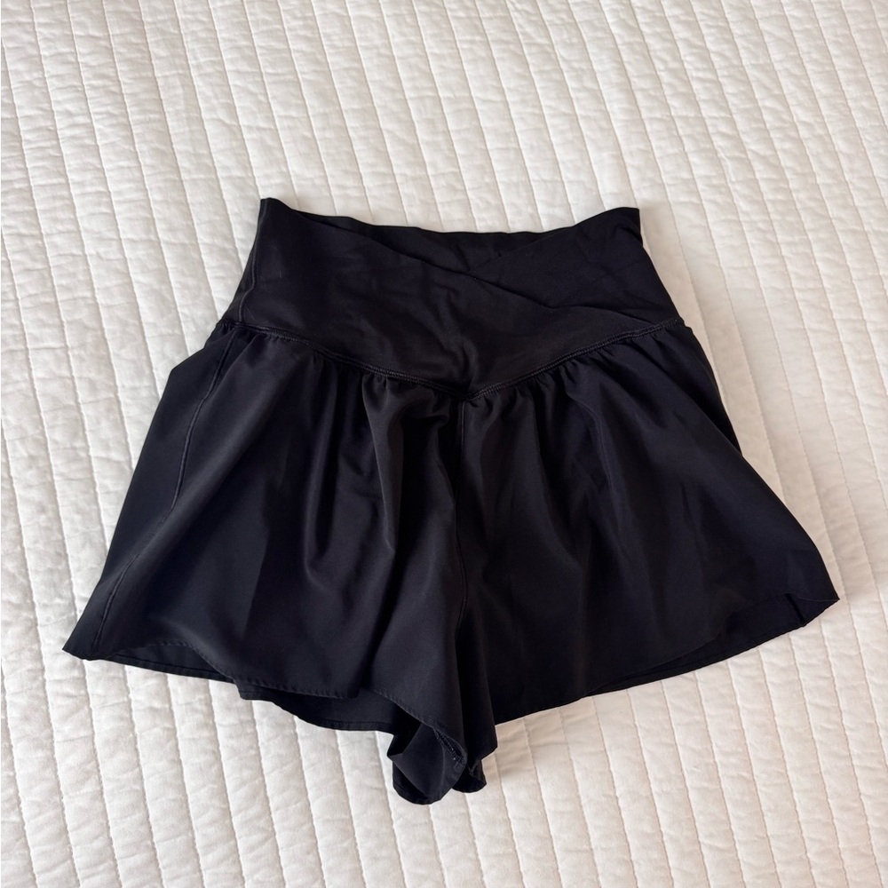 OFFLINE By Aerie Real Me Crossover Flowy Short in Black